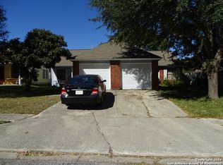 9221 Shadow Crest Dr, Converse, TX 78109