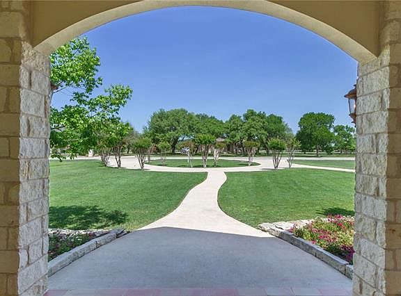 5th image of 106 Cherry Wood Ct