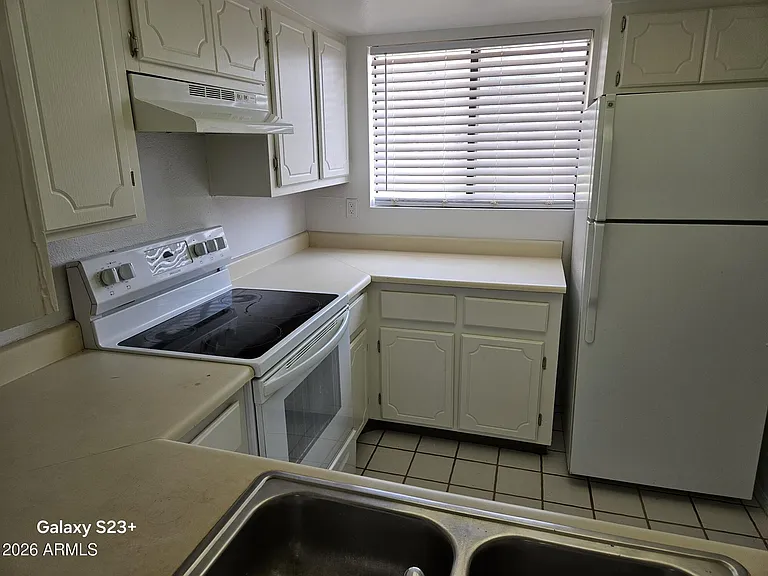 707 W 13th St — Photo 4