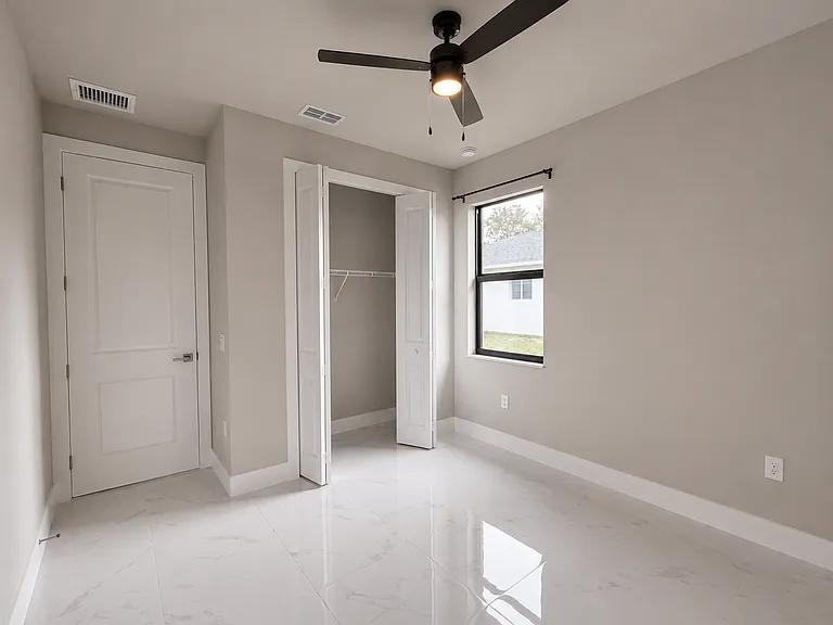 1912 SW 13th St — Photo 16