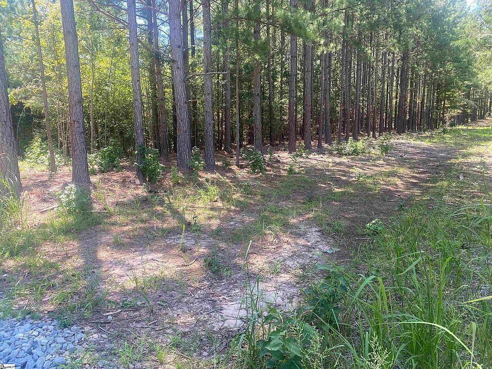 2nd image of 1322 Ghost Creek Rd