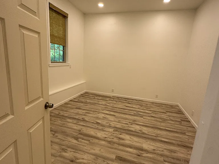 23761 Winding Way — Photo 4