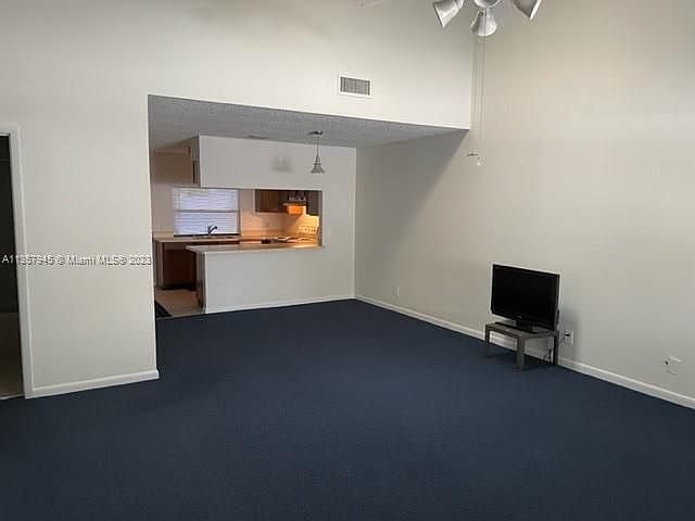 1st image of 2068 Cove Ln #2068