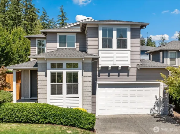 2412 NE Boulderstone Court, Poulsbo, WA 98370