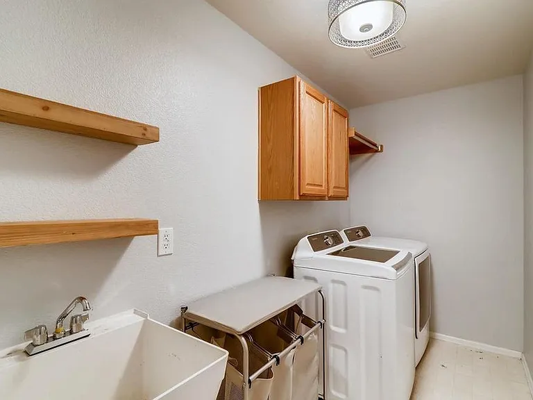1609 Hallet Peak Dr — Photo 28