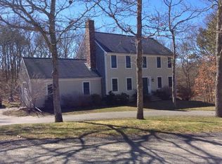 17 Iris Ln, Cummaquid, MA 02637
