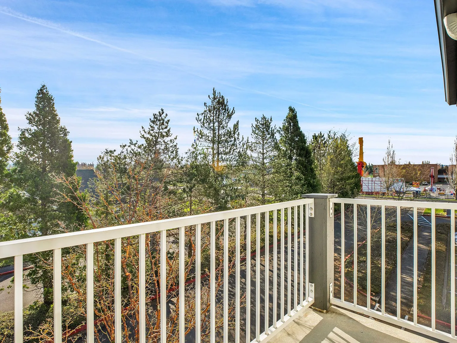 Eastwood Apartments — Photo 3