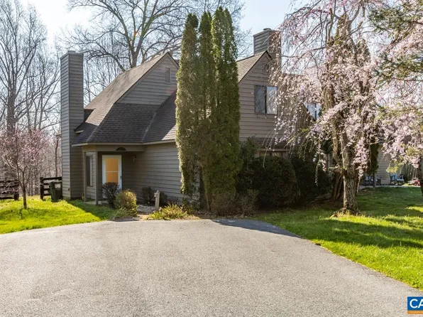 1013 Amber Ridge Rd, Charlottesville, VA 22901