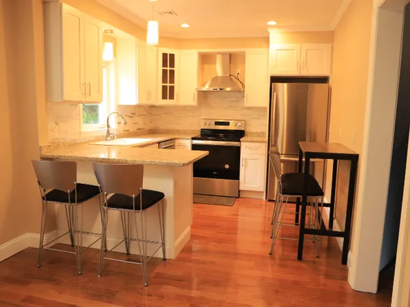14 Turner St, Waltham, MA 02453