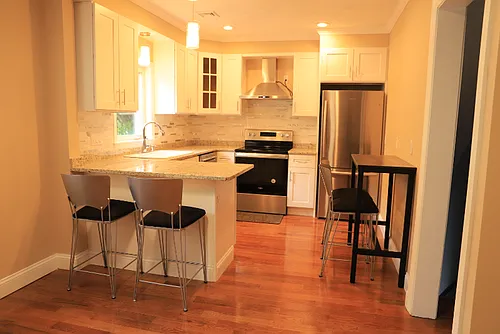 14 Turner St Photo 1