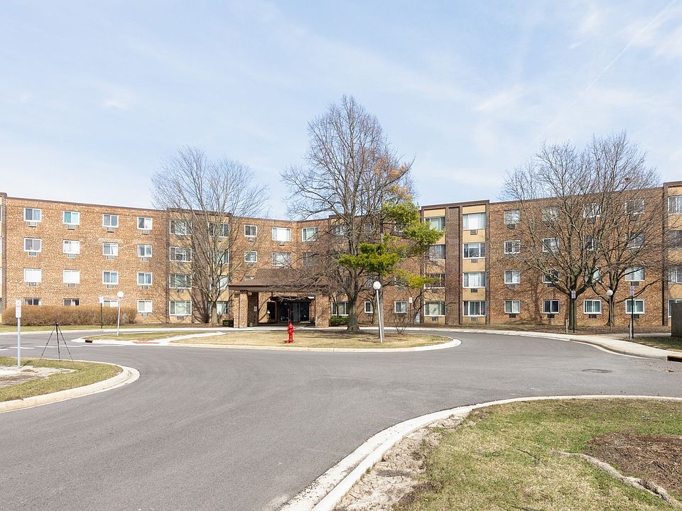 1st image of 1375 Rebecca Dr APT 405