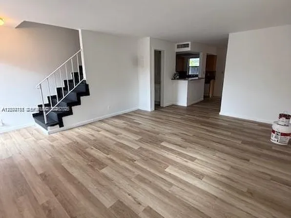 2010 NW 59th Way #1, Fort Lauderdale, FL 33313