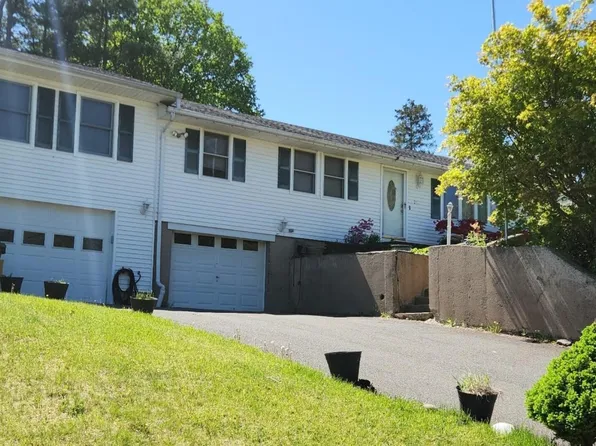 21 Brookview Avenue, Wallingford, CT 06492
