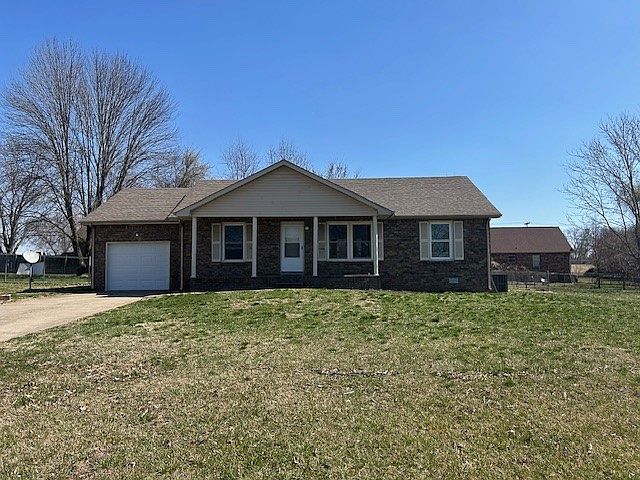 1st image of 1215 Woodbridge Dr