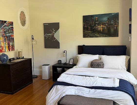 4th image of 247 Beacon St Unit 3F