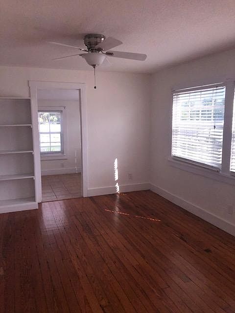 1st image of 309 3rd Ave N #2