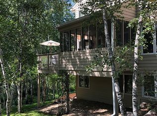 8724 Walton Pond Cir, Bloomington, MN 55438
