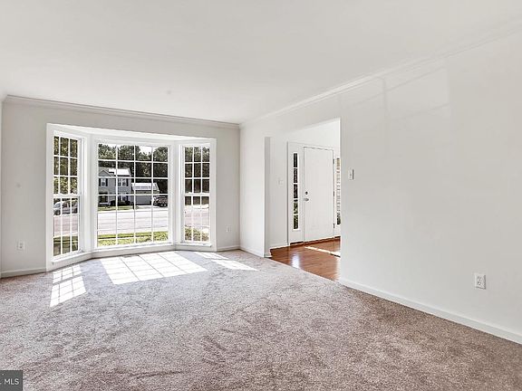 5th image of 1 Ironoak Ct