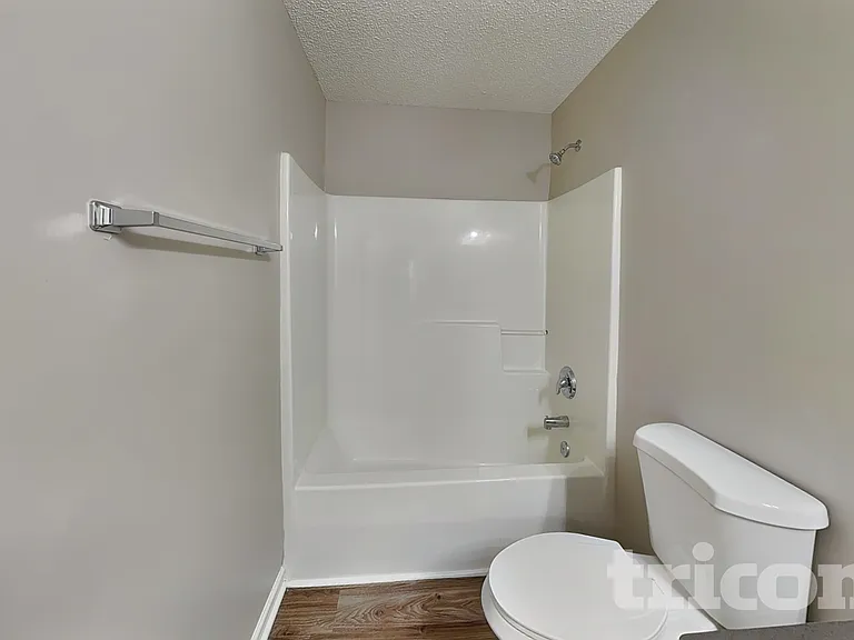 2208 Ballingarry Dr — Photo 14