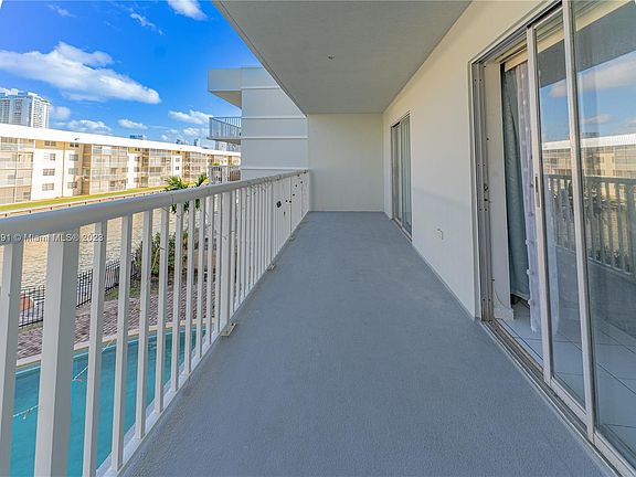 2nd image of 3527 NE 168th St APT 305