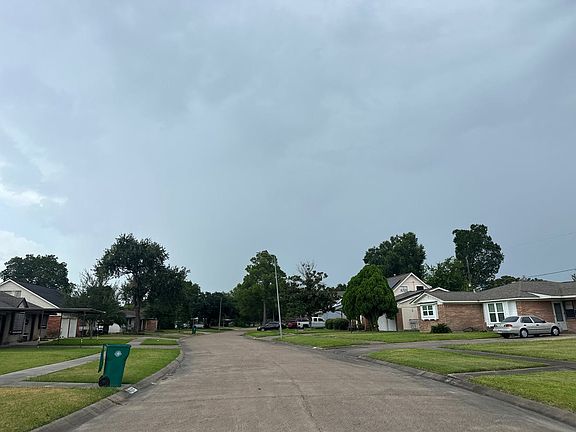 5th image of 2306 Raspberry Ln