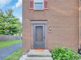 2867 Crown Ridge Blvd, Columbus, OH 43235