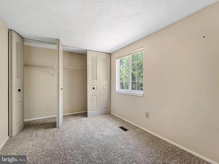 19130 Partridge Wood Dr — Photo 19