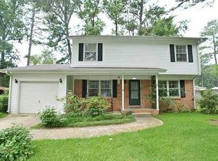 507 Hermitage Wood Dr NW, Huntsville, AL 35806