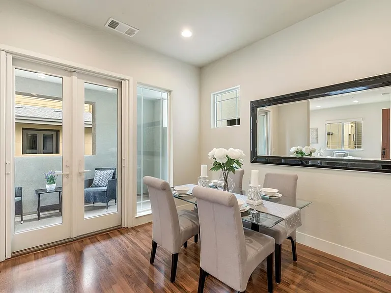 3757 Klamath Ln — Photo 2