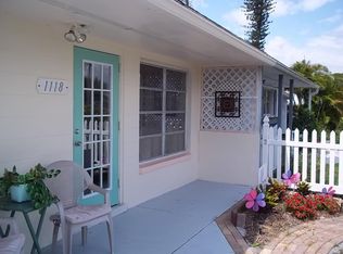1118 Vineyard Pl, Lehigh Acres, FL 33936