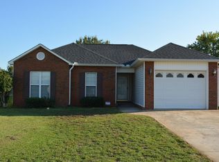 204 Tyson Glen Dr, Warner Robins, GA