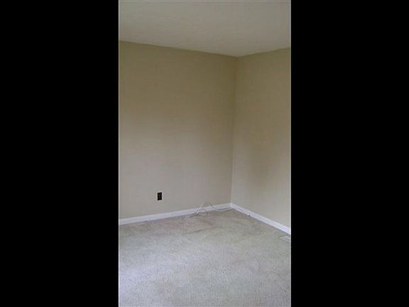 5th image of 2600 Mountain View Dr SE