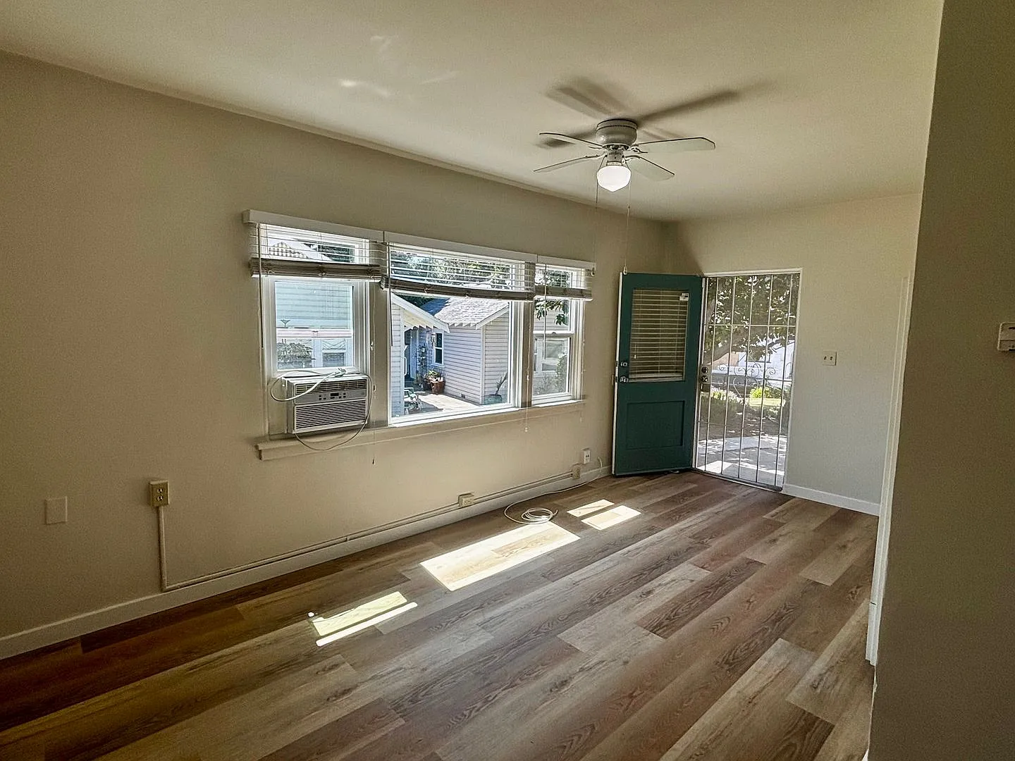 4535-4551 Palm Ave — Photo 4