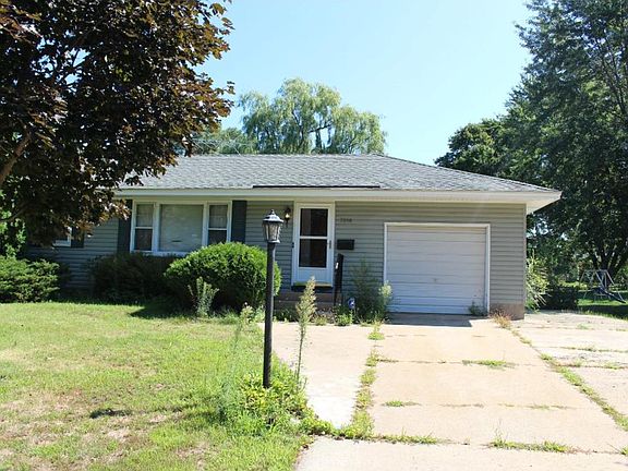 2nd image of 7556 Scott Ave N