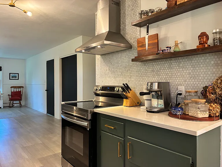 W150N7132 Country Ln — Photo 8