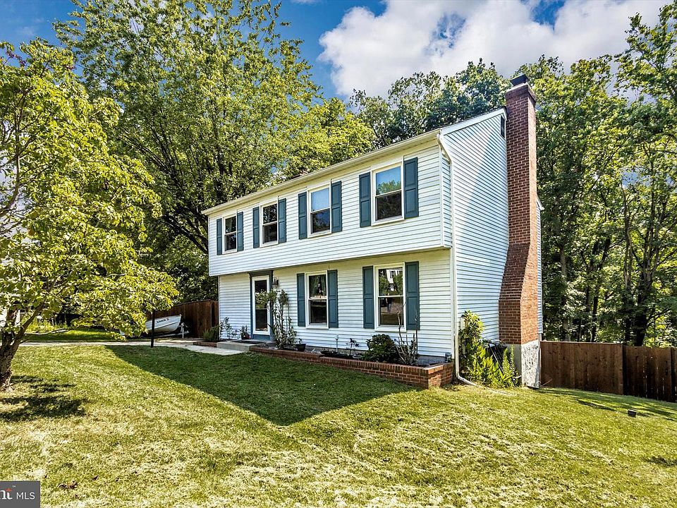 1st image of 7 Calvin Springs Ct