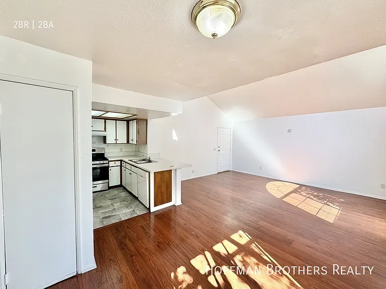 6415 Garvanza Ave #104 — Photo 3