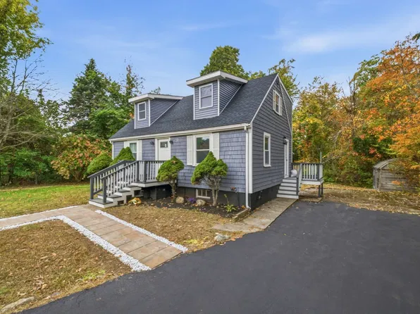 405 Plymouth St, Holbrook, MA 02343