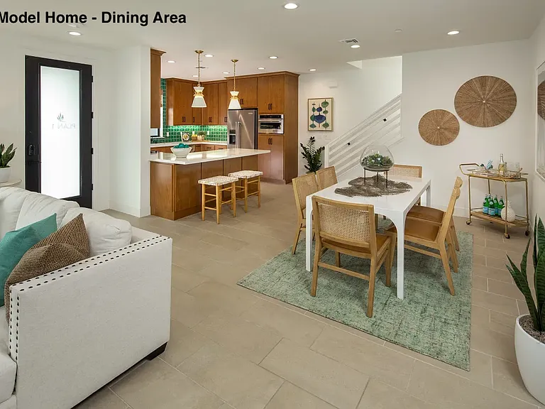 2310 Osprey Ave — Photo 4