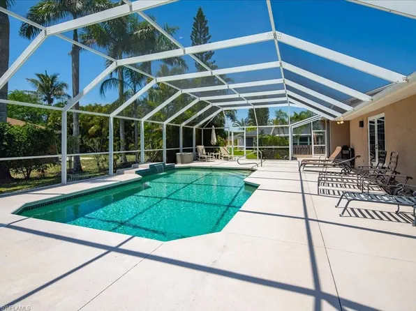25401 Carney CIR, BONITA SPRINGS, FL 34135