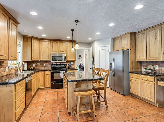 5th image of 11729 S Amber Stone Dr
