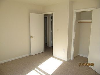 4th image of 769 Shelbourne Ave