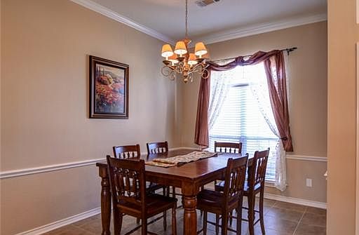 4th image of 310 Regensburg Ln