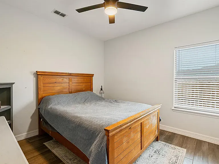 423 Pitaya Ln — Photo 32