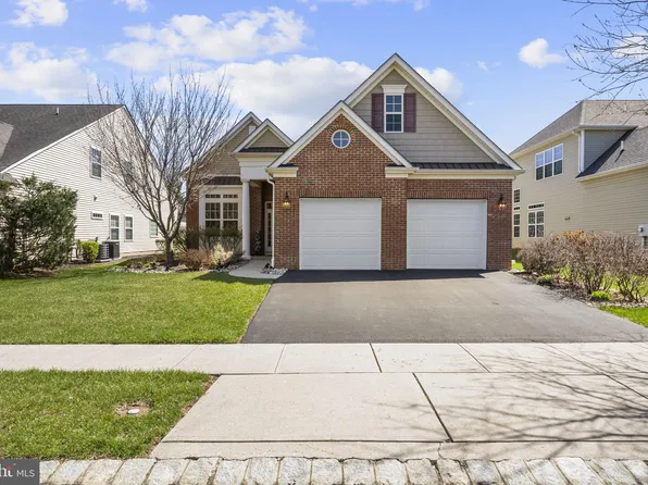 11 Tuscany Dr, West Windsor, NJ 08550