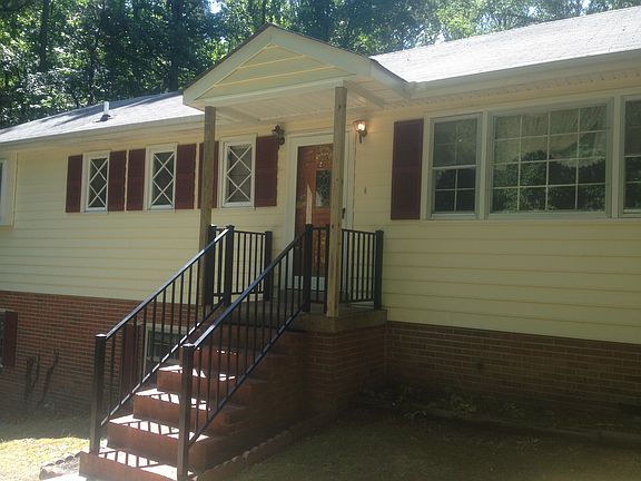 Maintenance Free Vinyl Siding, Covered Front Porch