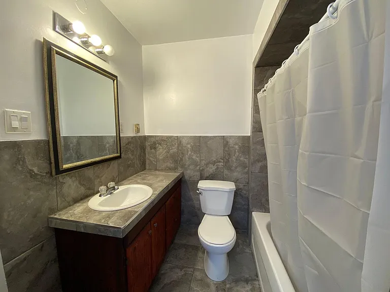 384 Detroit St — Photo 9