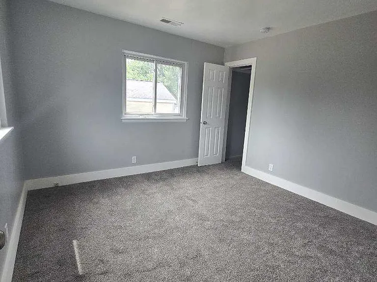 MI Real Estate Management LLC - #37 1/2 — Photo 7