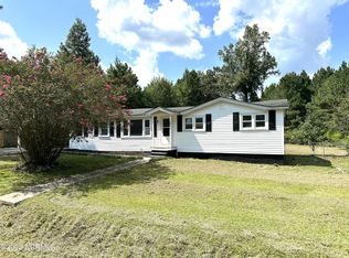 281 Barbee Rd, Richlands, NC 28574