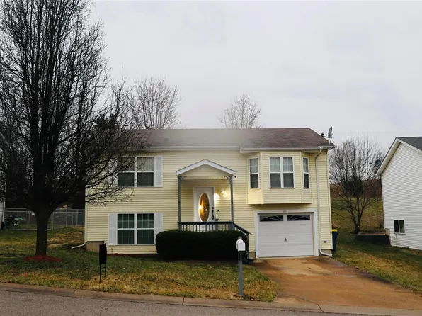 217 Grand Central Dr, Union, MO 63084